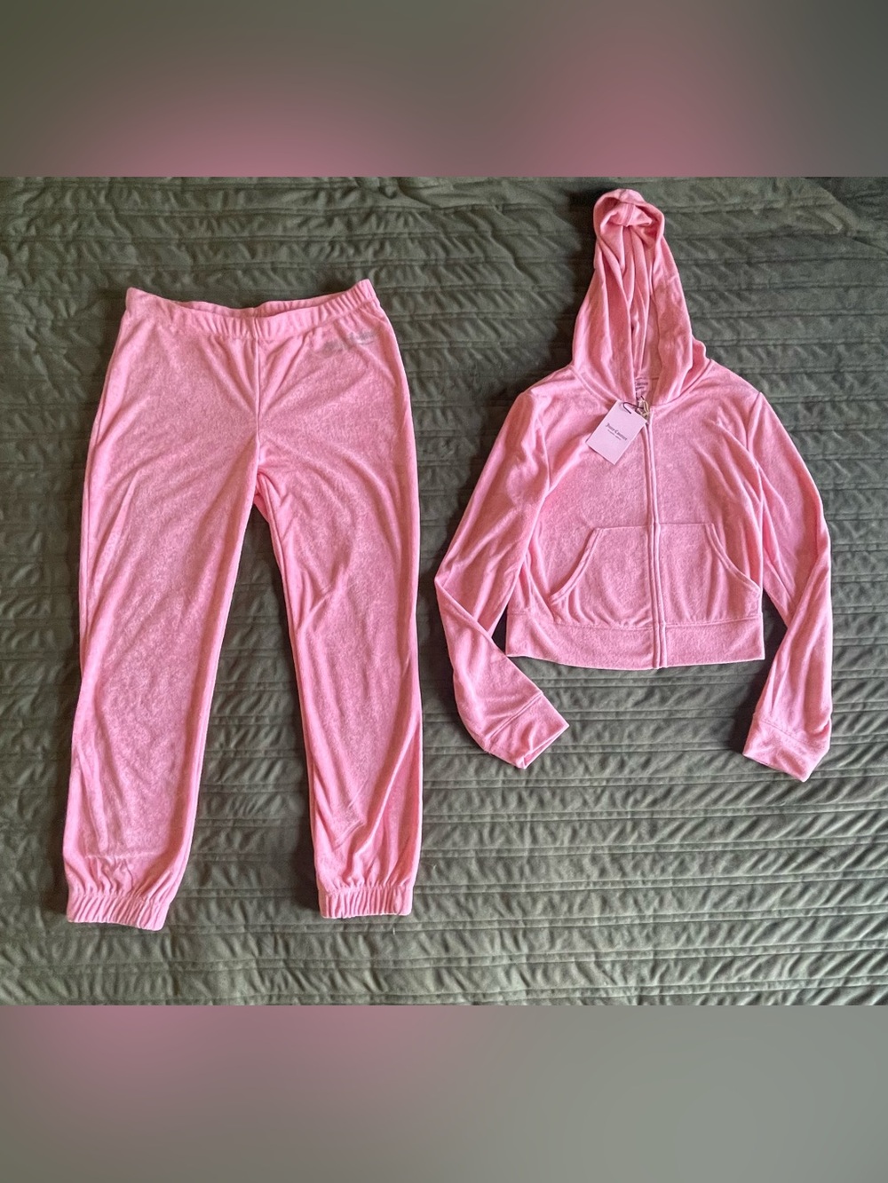 Y2K Juicy Couture Pink Velour tracksuit - Picture 4 of 7
